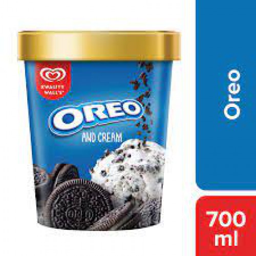 kwality walls Oreo & Crème Frozen Dessert, 700 ml