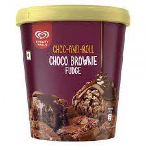 kwality walls Choc-And-Roll Choco Brownie Fudge - Frozen Dessert, 700 ml